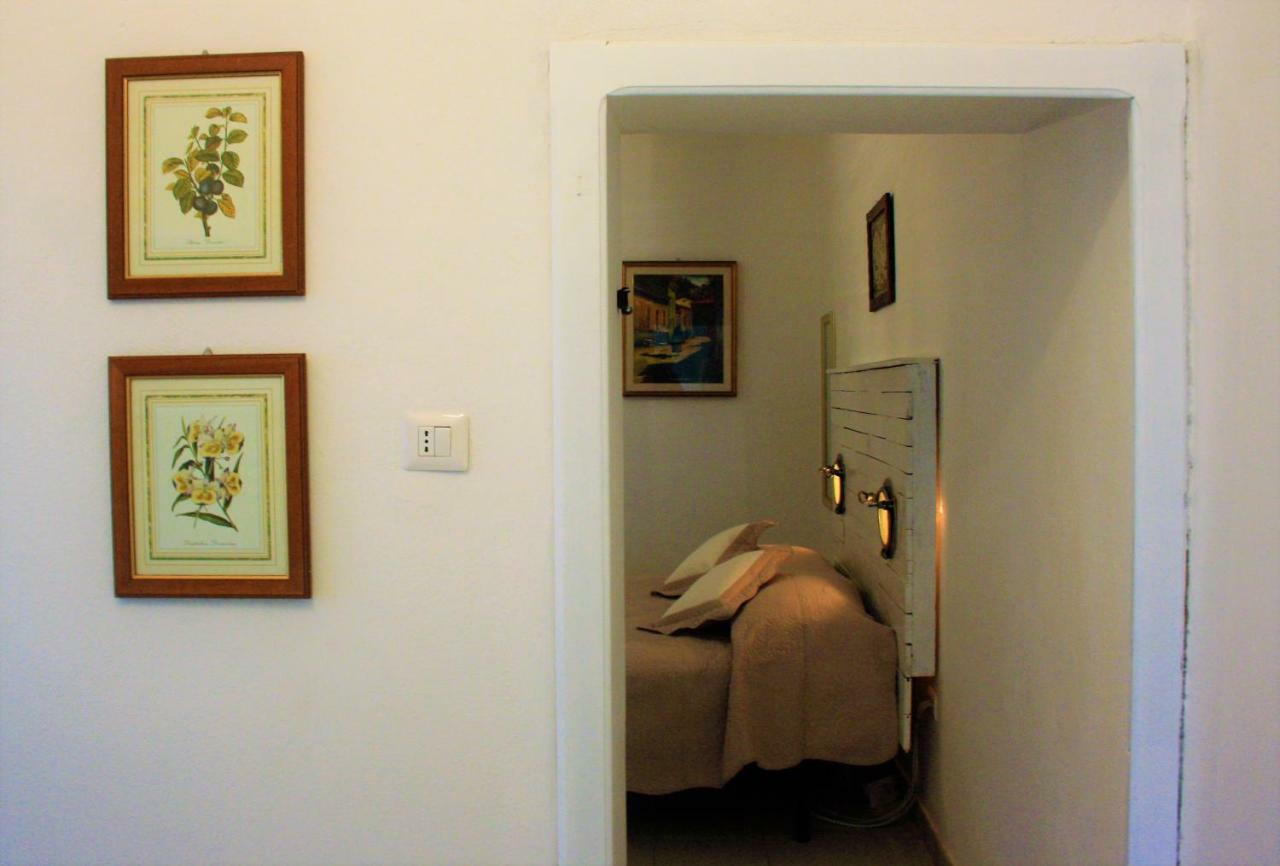 Casa Gandamar B&B サンタ・テレーザ・ガッルーラ エクステリア 写真
