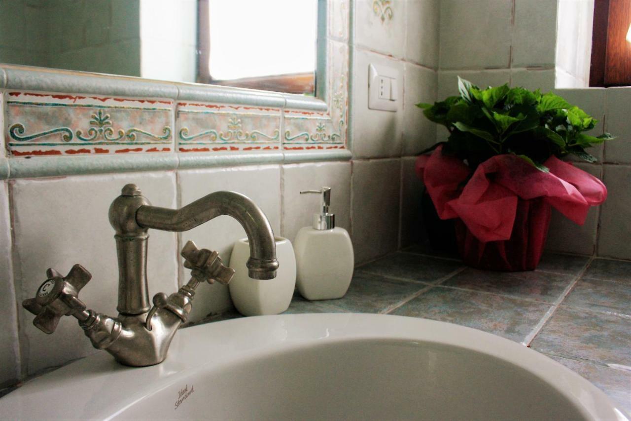 Casa Gandamar B&B サンタ・テレーザ・ガッルーラ エクステリア 写真