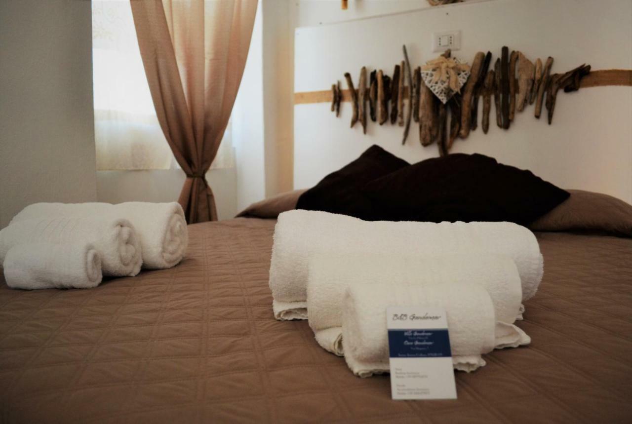 Casa Gandamar B&B サンタ・テレーザ・ガッルーラ エクステリア 写真